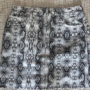 Snake Skin Print Skirt